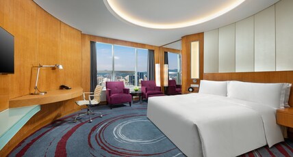 Crowne Plaza Shenzhen Futian Room Type - 1 King Premium City View Lounge Access Crowne Plaza Shenzhen Futian Room Type - 1 King Premium City View Lounge Access