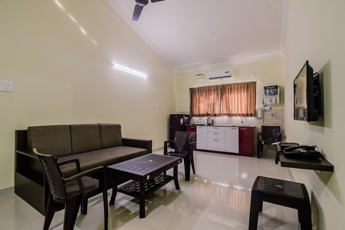 Luxury Pool View 3 BHK Apartment in Anjuna Vagator - Tap to explore photos
