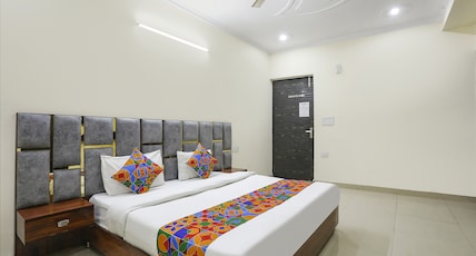 FabHotel ASP Royal Residency Inn Room Type - Deluxe Room