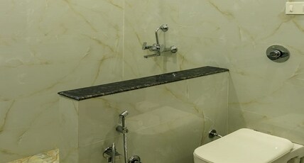 De Manora Homes Bed & Breakfast Room Type - Deluxe Room With AC and Free 400Mbps Wifi