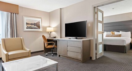 Best Western Premier Calgary Plaza Hotel & Conference Centre Room Type - Suite-1 King Bed, Non-Smoking, Separate Bedroom, Pillow Top Mattress, Jetted Tub, Sofabed, Full Brea Best Western Premier Calgary Plaza Hotel & Conference Centre Room Type - Suite-1 King Bed, Non-Smoking, Separate Bedroom, Pillow Top Mattress, Jetted Tub, Sofabed, Full Brea