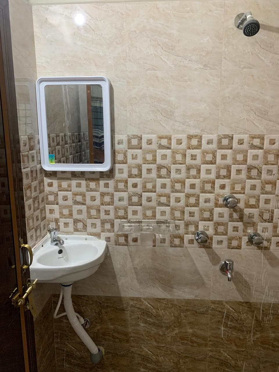 Radha Homes 2BHK with Kitchen - Tap to explore photos