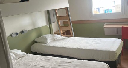 ibis budget Roanne Room Type - TRIPLE - Room for 3 people with 3 single beds