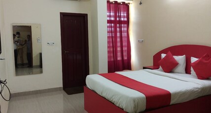 Srinivasa Residency Room Type - Deluxe Double NON AC