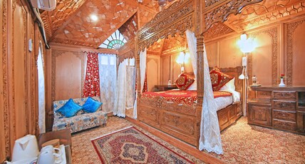 Kolu Group Of Houseboats Room Type - Noora Suite with Lake View