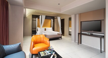 Treat Resort Silvassa Room Type - Premium Room With Bathtub