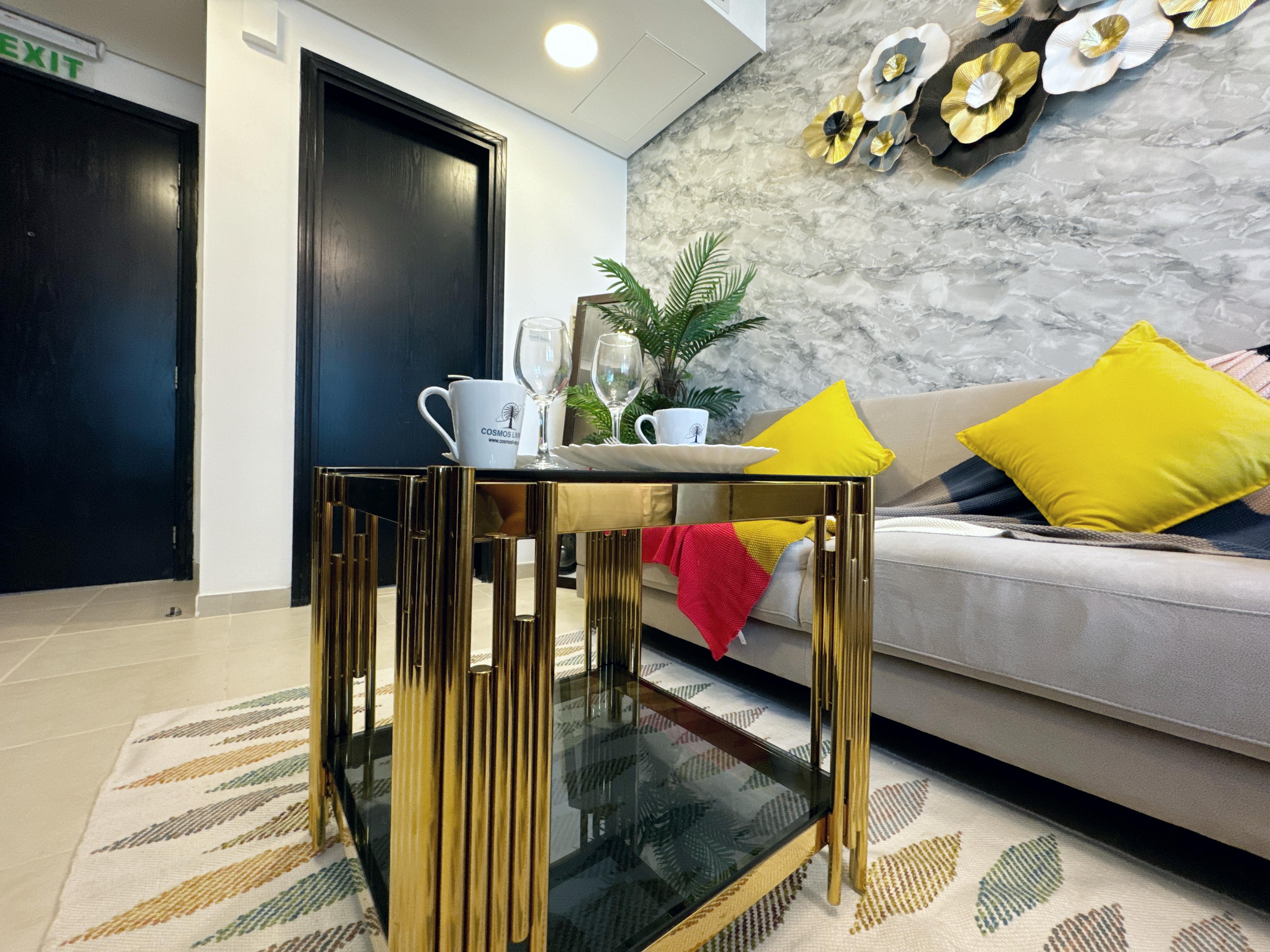 Charming Studio With Balcony GCV2 - Tap to explore photos
