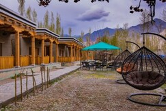 Shangrila Resort | Camp & Cottages
