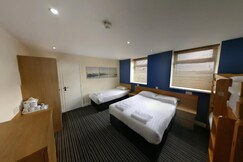 OYO Wave Crest Hotel