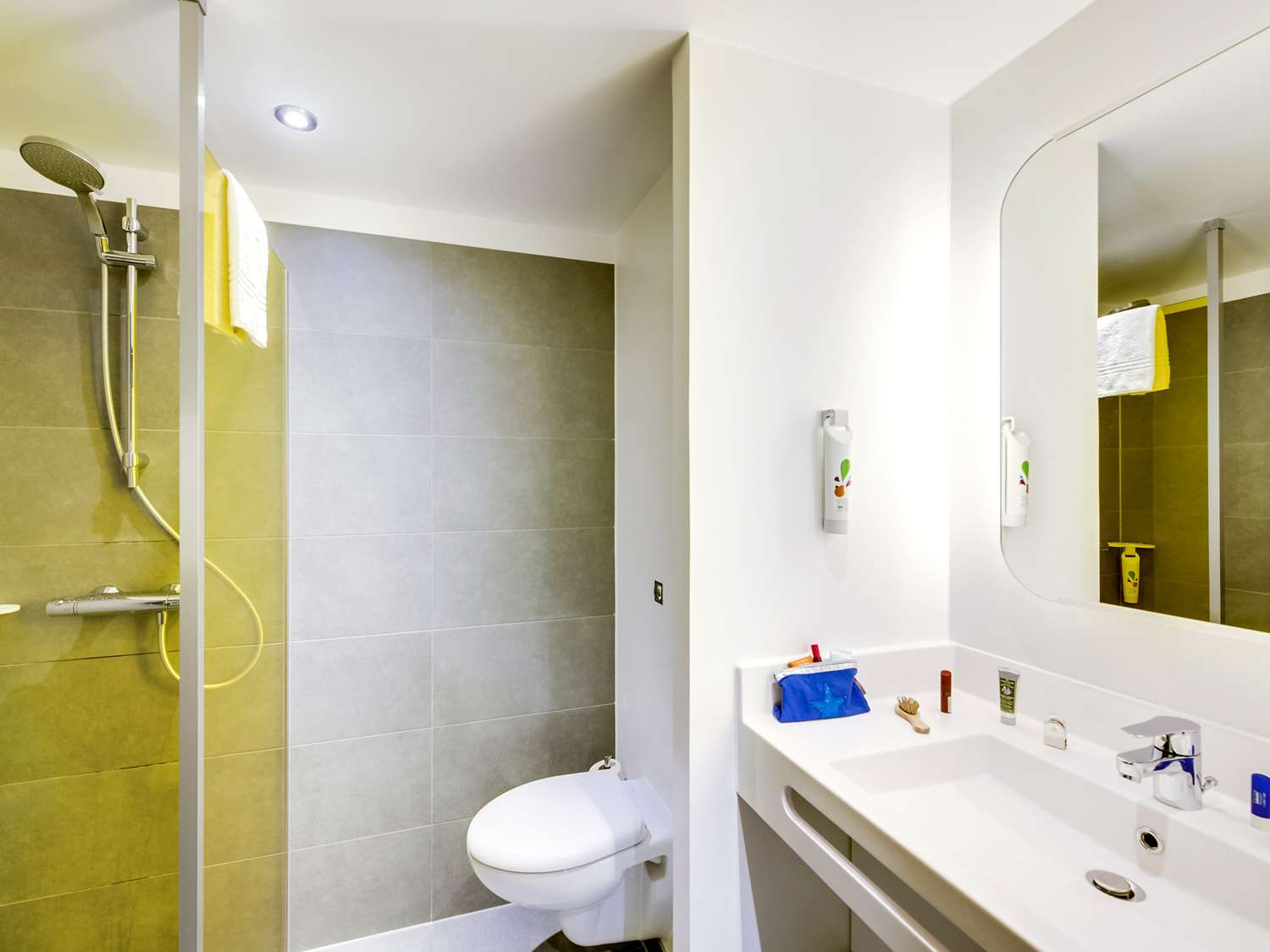ibis Styles Paris CDG Airport Roissy - Tap to explore photos