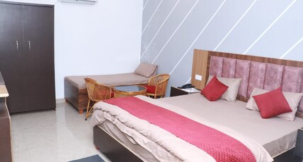 MADHUSUDAN FARM Room Type - Super Deluxe Room