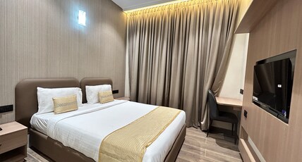 Hotel Kingsway Continental Room Type - Executive Room