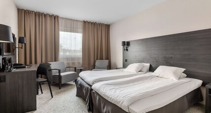Best Western Hotel Scheele Room Type - 2 Single Beds, Non-Smoking, Hastens Bed, Markis Or Superia, Free Wireless Internet Access, Superior Best Western Hotel Scheele Room Type - 2 Single Beds, Non-Smoking, Hastens Bed, Markis Or Superia, Free Wireless Internet Access, Superior