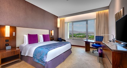 Crowne Plaza Muscat OCEC Room Type - 1 King Premium Mountain View Crowne Plaza Muscat OCEC Room Type - 1 King Premium Mountain View