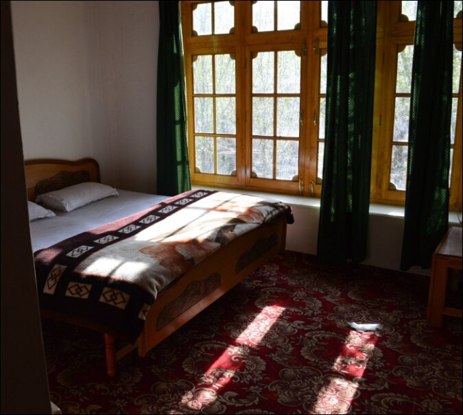 Yourdum Guest House - Tap to explore photos