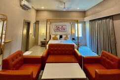 FOUR STONE VILLAGE RESORT & SPA