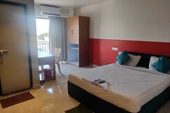 Hotel O Kamala Resort