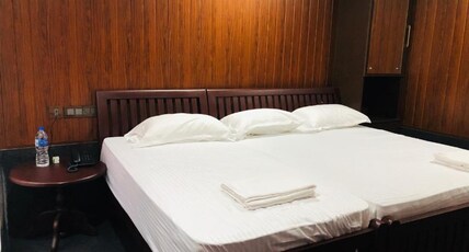 Ashoka Inn Chottanikkara Room Type - Triple Room Non Ac