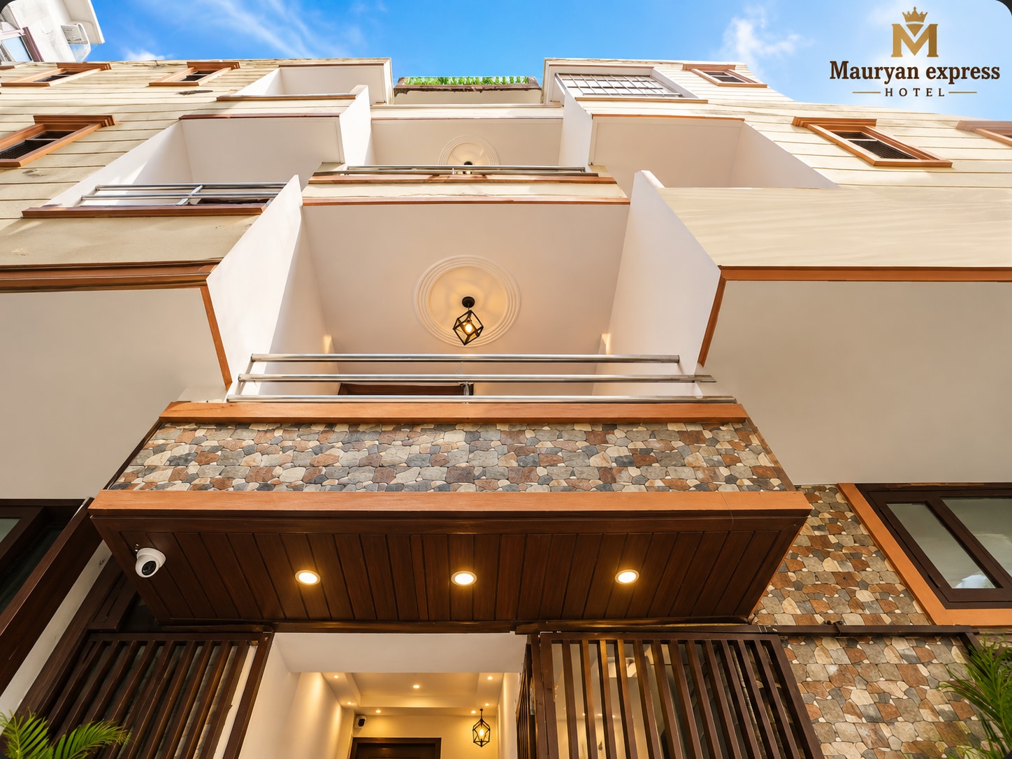 Mauryan Express Hotel Devli Khanpur - Tap to explore photos