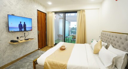 Anugya - A Boutique Hotel Room Type - Executive Suite With Private Terrace & Bathtub Anugya - A Boutique Hotel Room Type - Executive Suite With Private Terrace & Bathtub