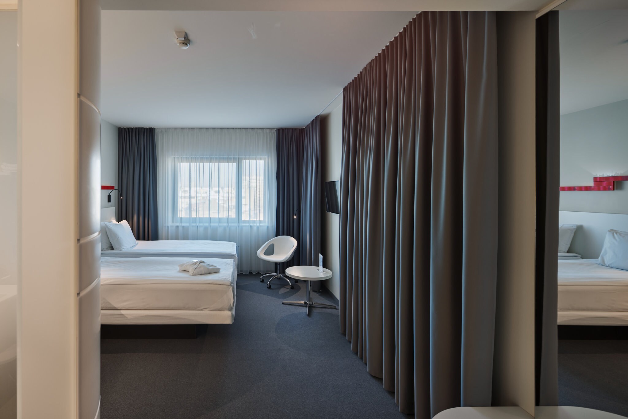 Holiday Inn VILNIUS - Tap to explore photos