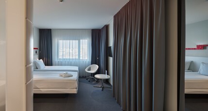 Holiday Inn VILNIUS Room Type - 2 Single Beds Premium