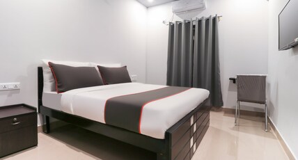 Hotel O IRA Sathyajyothi Comfort Room Type - Classic