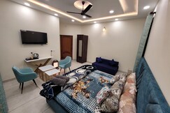 Regalia Home Sapphire Stay