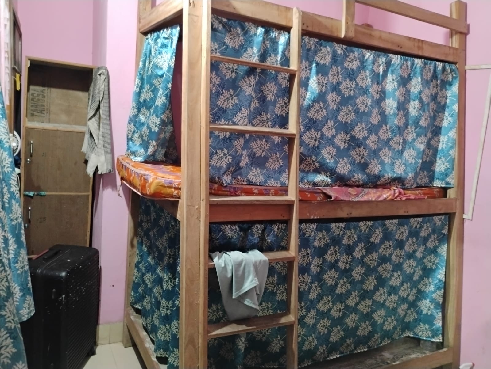global beds Kolkata - Tap to explore photos
