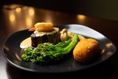 Best Western Airport Motel and Convention Centre