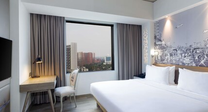 Mercure Jakarta Simatupang Room Type - Superior Room 1 king-size bed