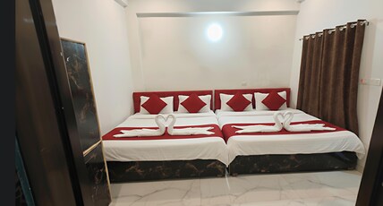 Ramaya Home Stay Room Type - Family Room 2 (Two Double Bed)
