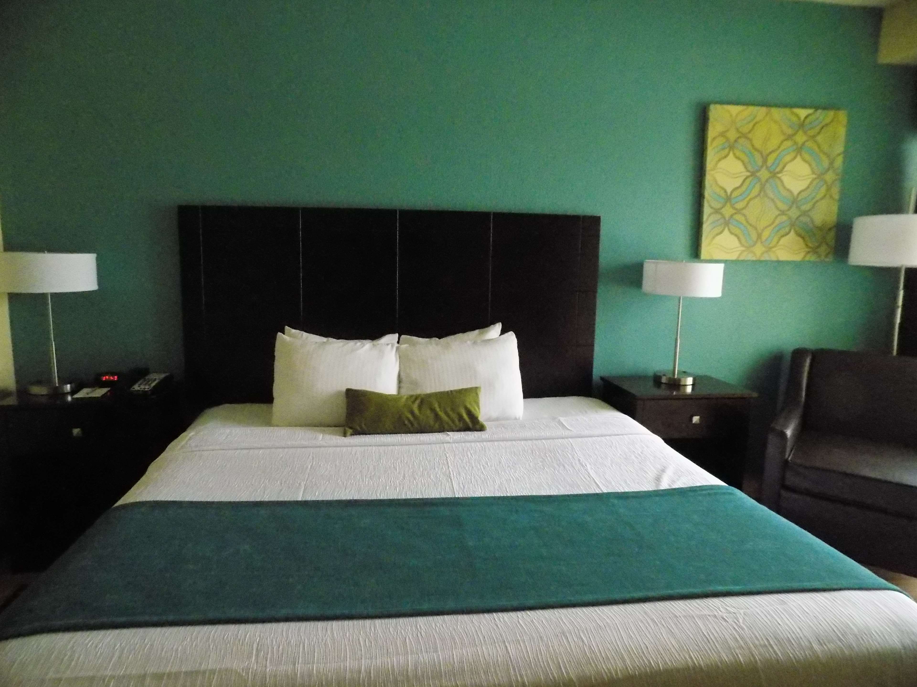 Best Western Plus Deerfield Beach Hotel & Suites - Tap to explore photos