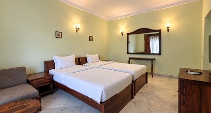 Kings Abode - Luxuria Ranakpur by Moustache Room Type - Superior Twin Room