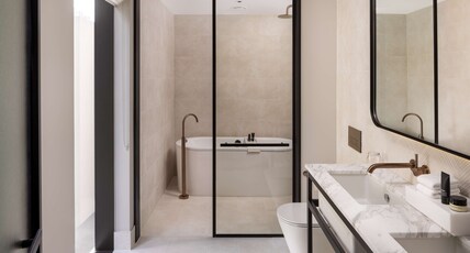 Hilton Melbourne Little Queen Street Room Type - KING STUDIO SUITE