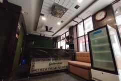 Hotel Gulmohar 