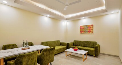 Hotel Urban Alcove Executive Suites & Apartments by Luxe 8 Room Type - 2-Bedroom Executive Suite with Balcony & Kitchen Hotel Urban Alcove Executive Suites & Apartments by Luxe 8 Room Type - 2-Bedroom Executive Suite with Balcony & Kitchen