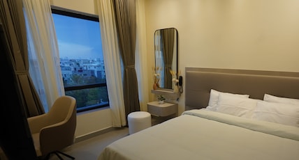 PARK MERIDIAN Room Type - Deluxe Room