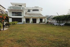 South Point Guest House