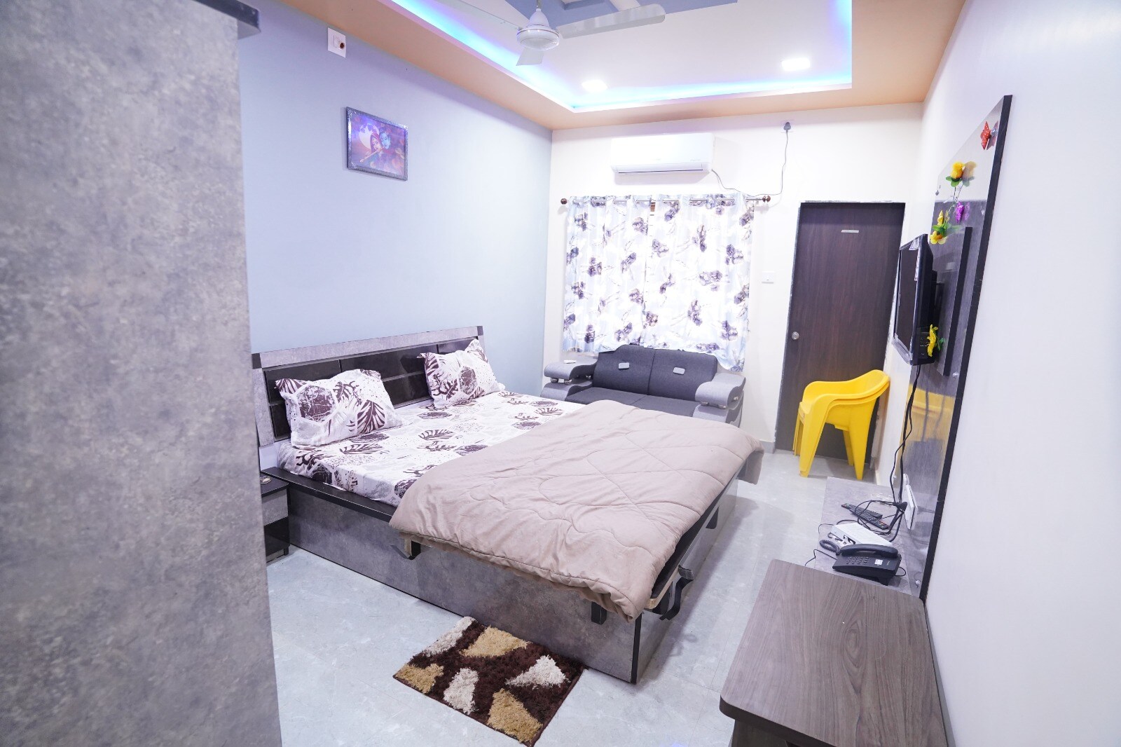 Hotel Madhav and Shiv Restaurant - Tap to explore photos