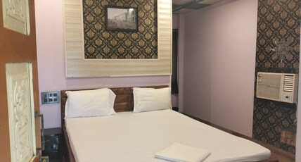 Ratmohona inn Room Type - Executive AC Cottage