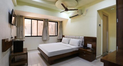 HOTEL PARADISE Room Type - AC Deluxe