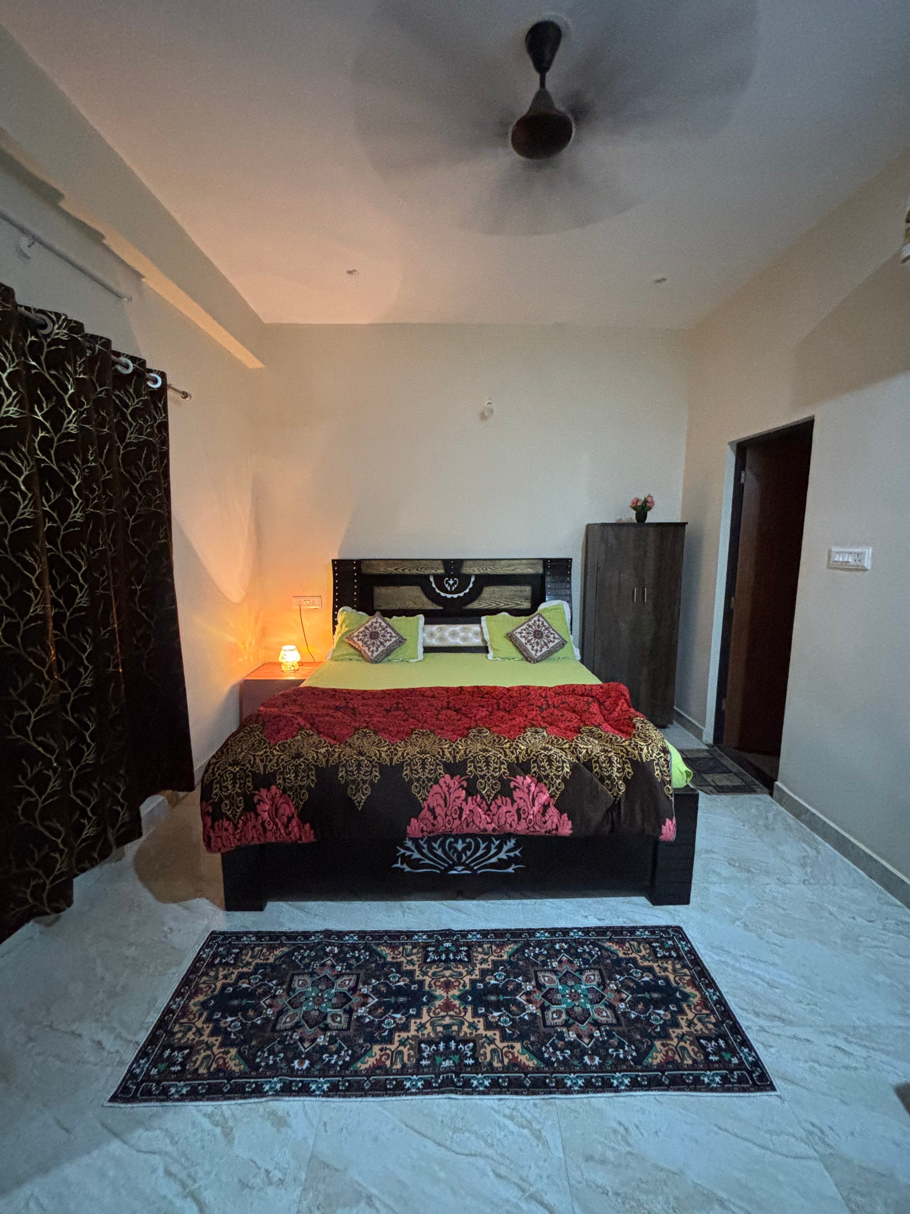 Rangbhoomi pg guest house - Tap to explore photos