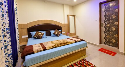 Mohan Homestay Room Type - Deluxe Room with Mountain View