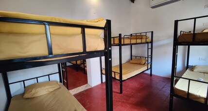 JOE BANANA STAYS Room Type - Cottage 8 - Mix dormitory