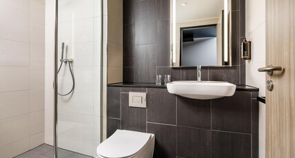 Mercure Paignton Hotel Room Type - Superior Privilege room with 1 Double bed with bay view Mercure Paignton Hotel Room Type - Superior Privilege room with 1 Double bed with bay view