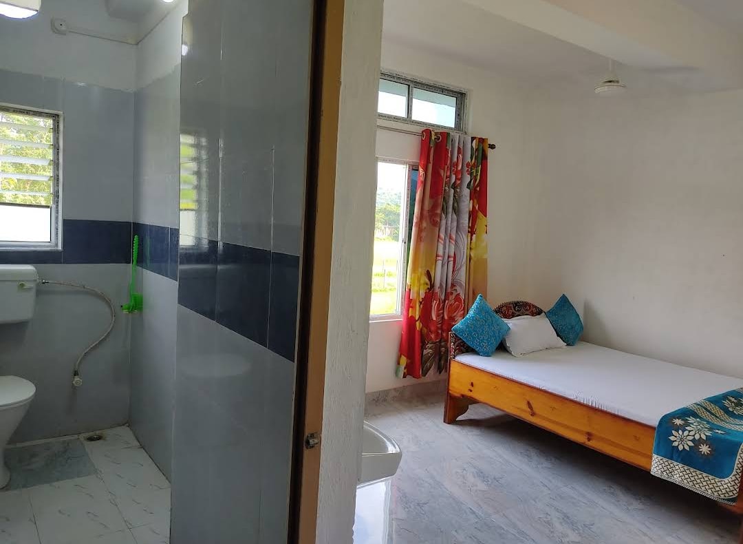 Uttaron Guest House - Tap to explore photos