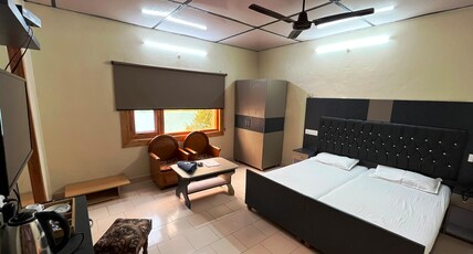 Pops Hotel and Restaurant Room Type - Premium Room Non AC