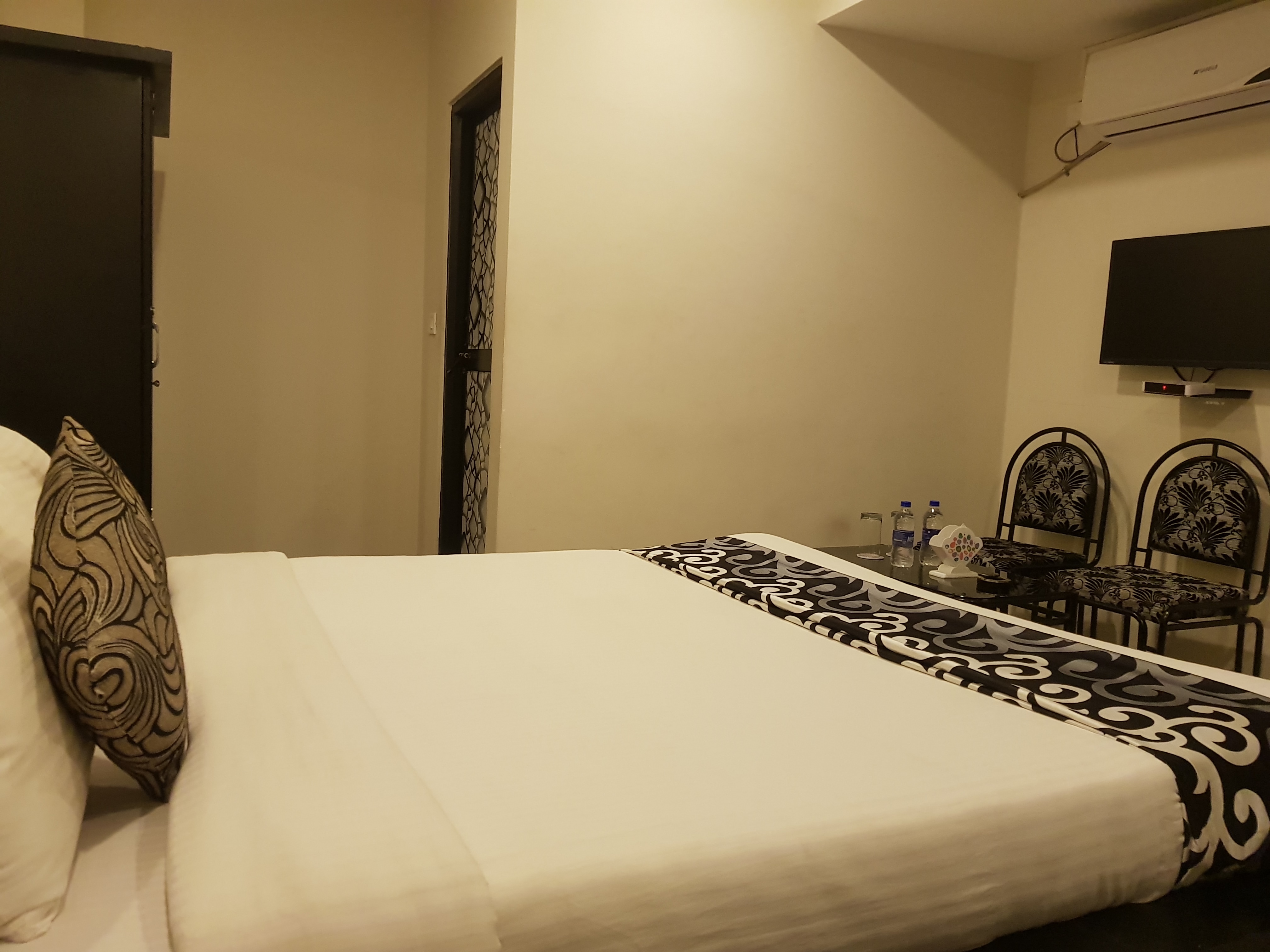 Kings Hotel, Goa - Tap to explore photos