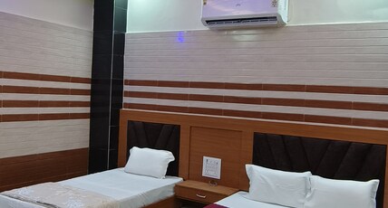 Hotel Shri Ram Bhawan Room Type - 3 Bed Premium Class Room AC